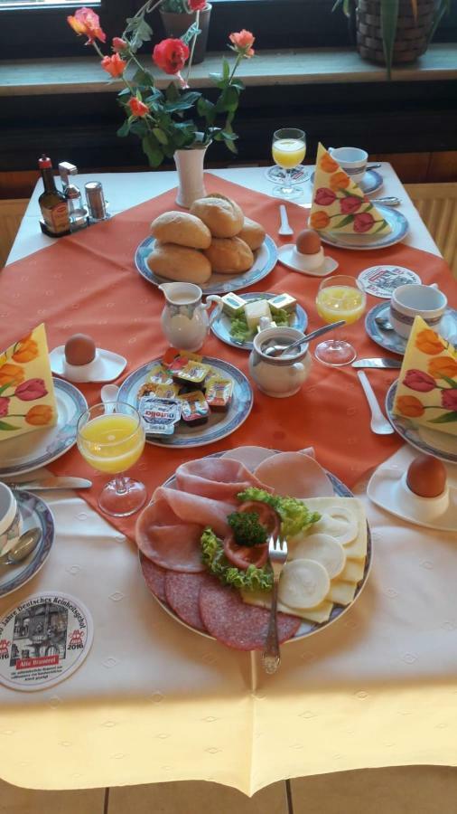Hotel Garni Huttenhof Kall Ngoại thất bức ảnh